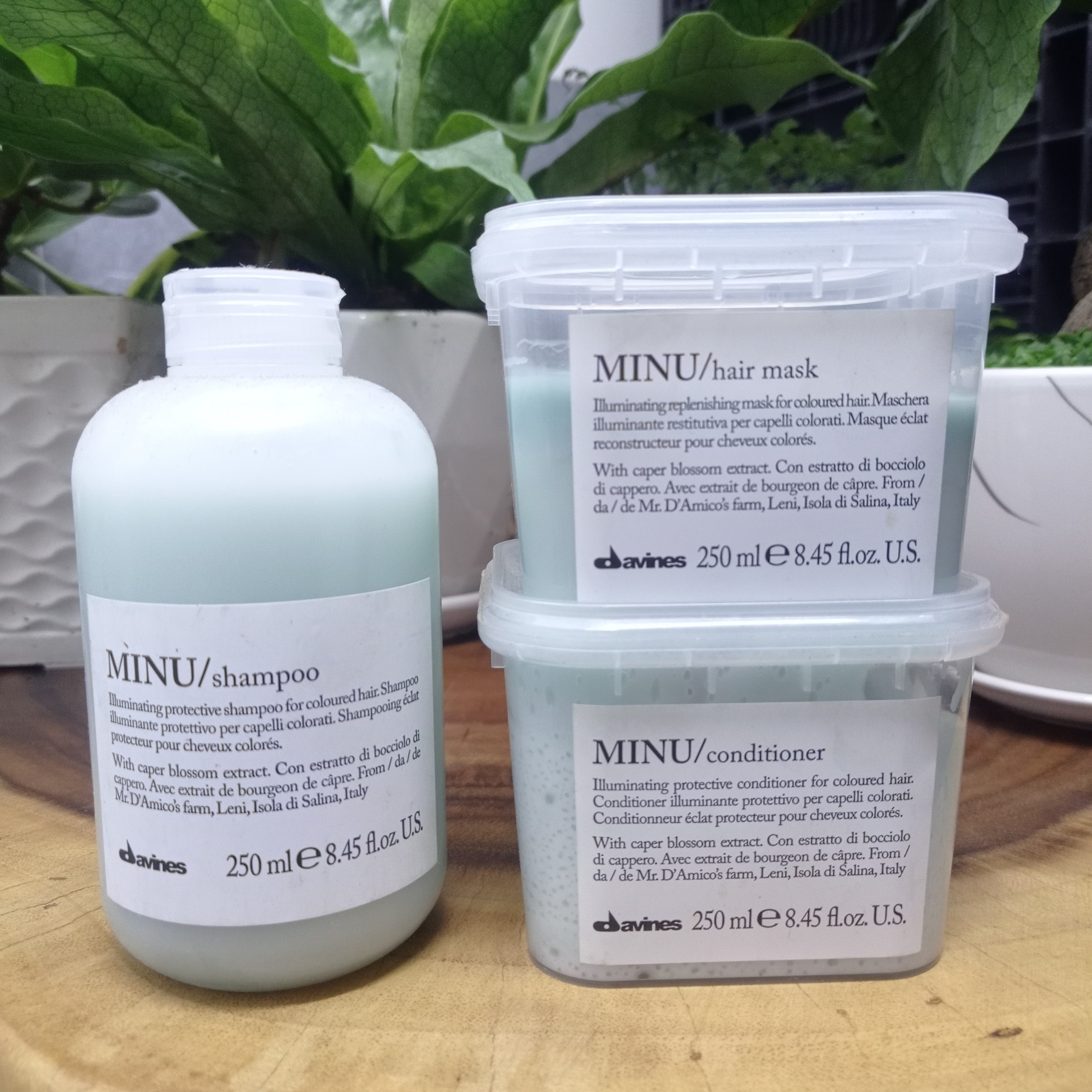 [HCM]MẶT NẠ DƯỠNG MÀU TÓC NHUỘM DAVINES MINU 250ml