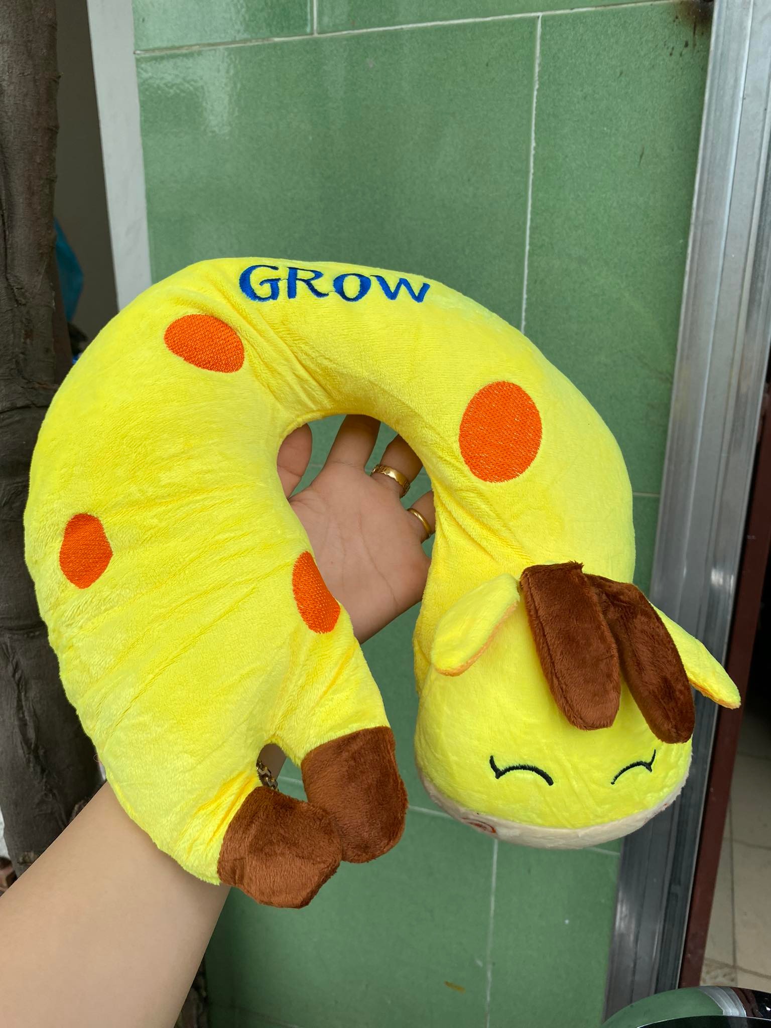 Gối kê cổ hình hươu - HÀNG KM ABBOTT GROW