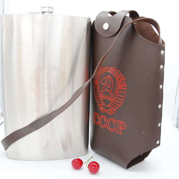 It comes with a stainless steel leather cover & funnel. CCCP stainless steel wine bottle and 3.5L leather sleeve (silver),