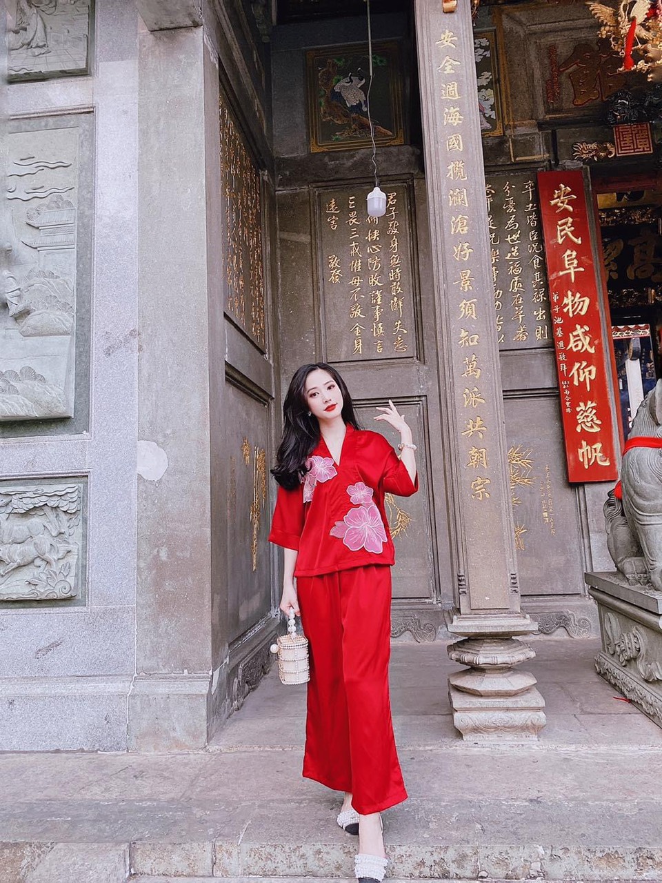 Đồ lam đi chùa Mẫu Lụa L05
