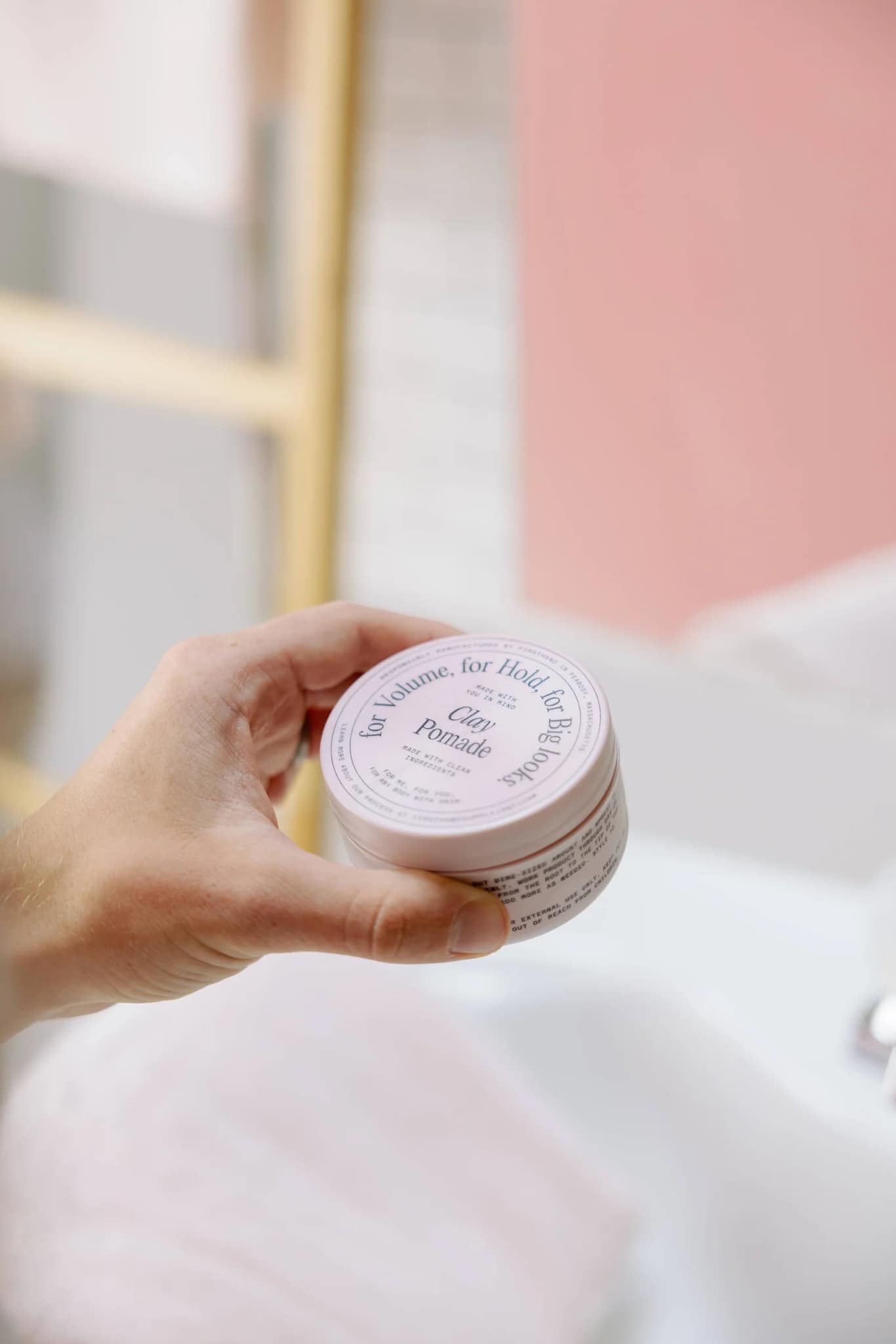 Sáp Vuốt Tóc FirstHand Clay Pomade 88ml