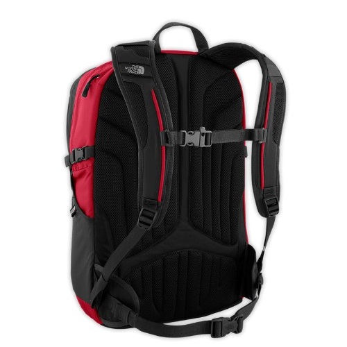 Balo du lịch cỡ lớn The North Face Surge nhiều ngăn rộng rãi để được rất nhiều đồ mang đi du lịch 3 đến 4 ngày, chất liệu vải chống thấm nước, có ngăn laptop 15 inch