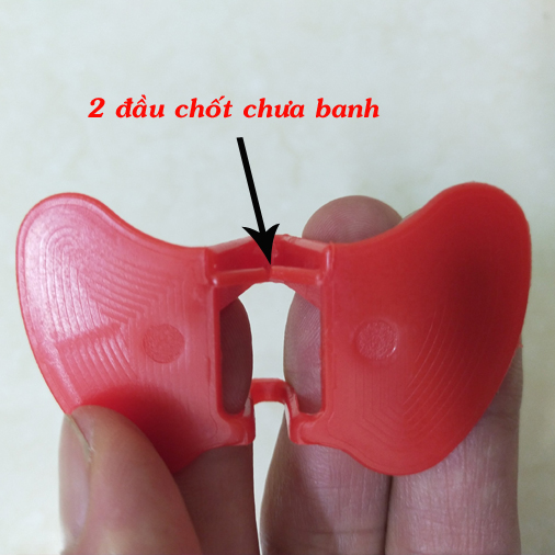 Com bo 50 kính đeo cho gà, chim trĩ