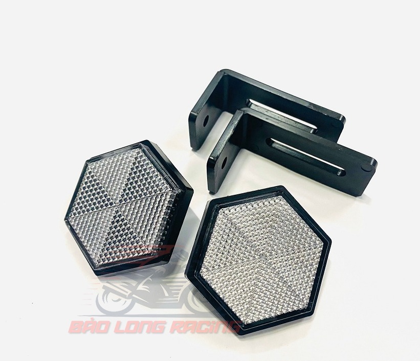 Cặp mắt mèo Lục Giác Gắn biển số xe máy....màu Bạc