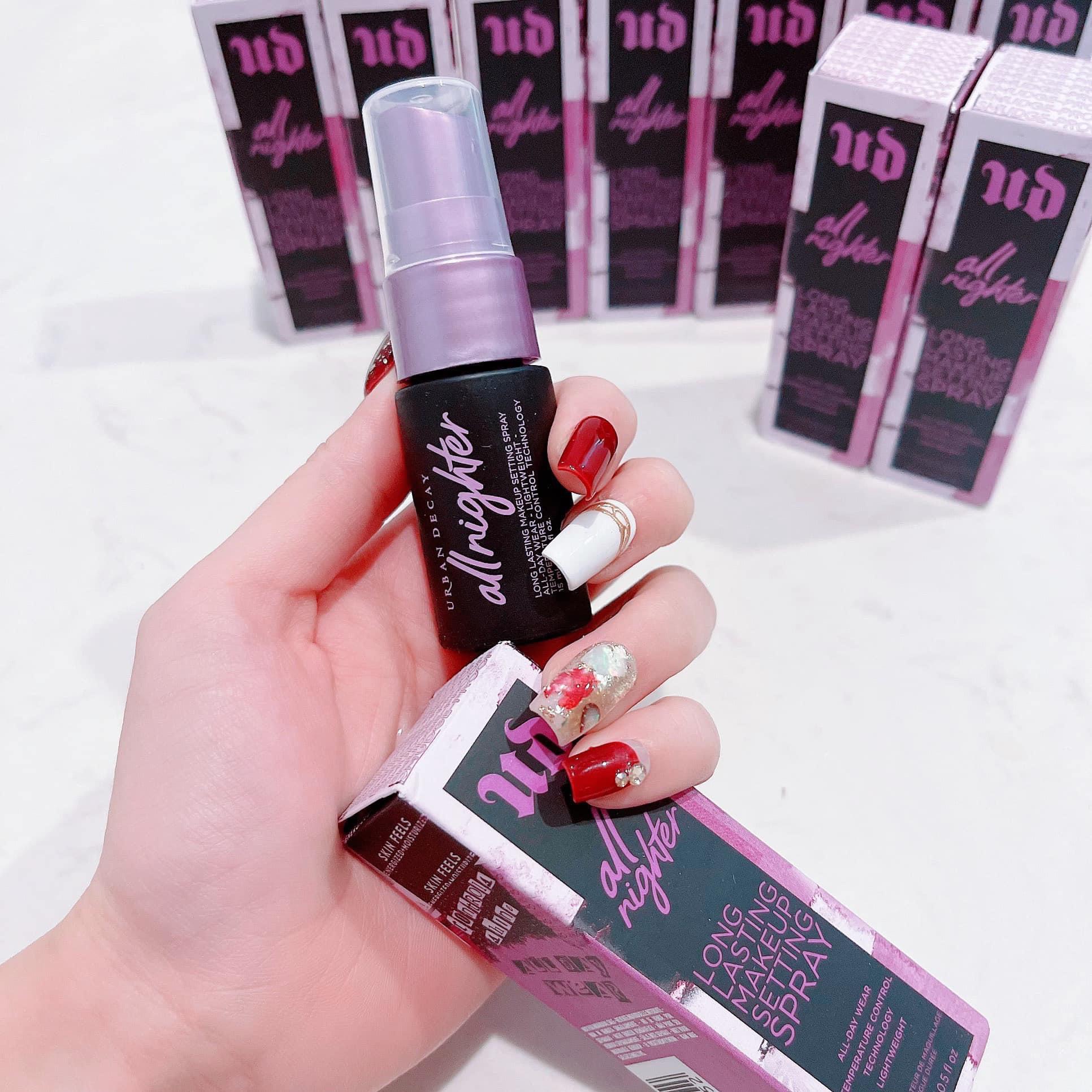 Xịt Khóa Nền Urban Decay All Nighter 118ml