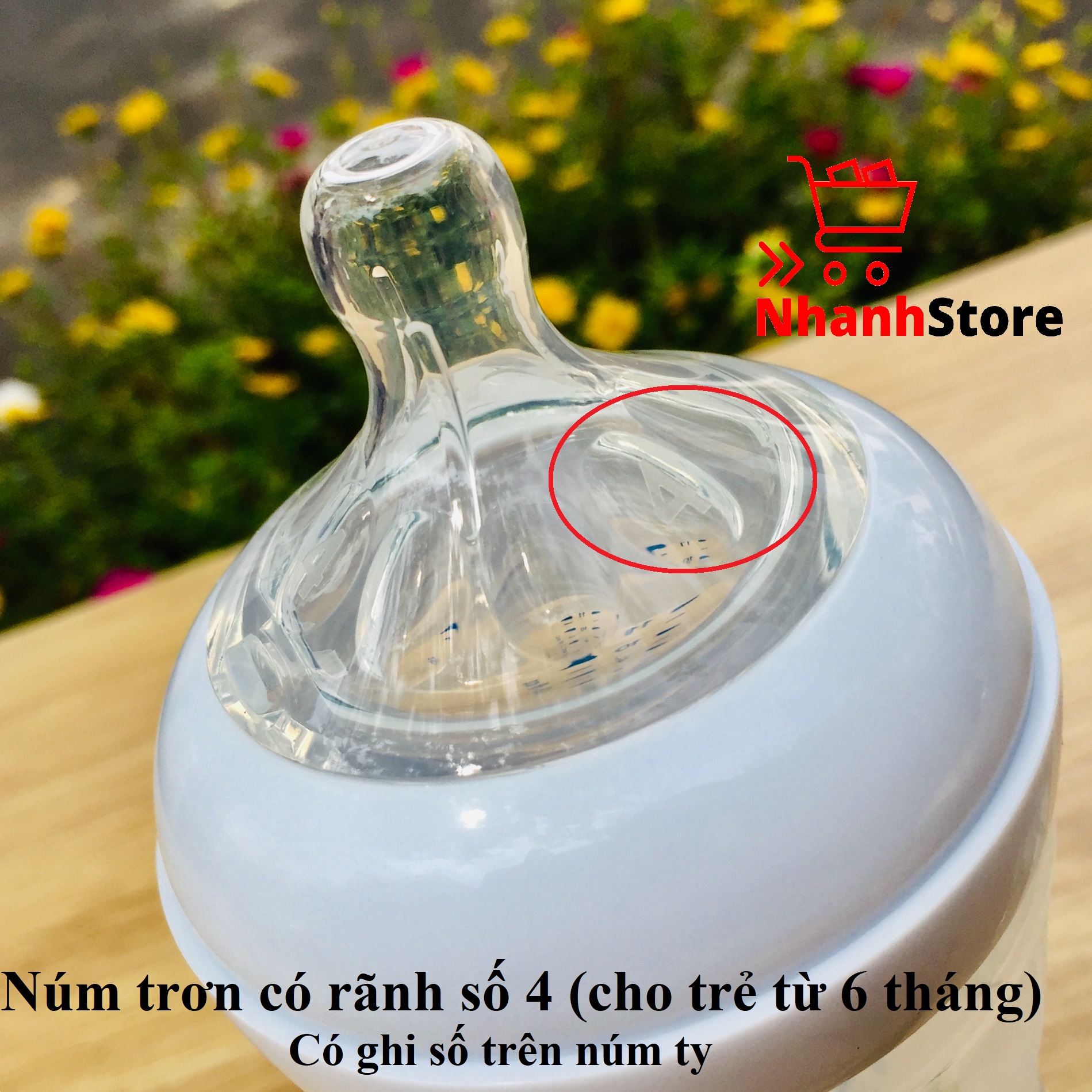 Bình sữa Avent Natural 330ml (Núm số 4, Cho trẻ từ 6 tháng+) (màu trắng trong)