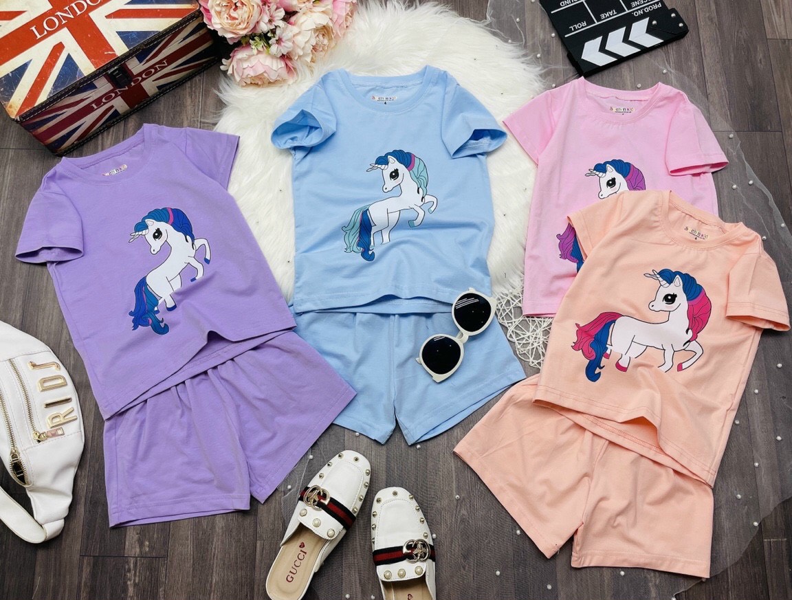 sét 3 bộ đồ quần áo cho bé gái in hình ngựa kì lân đáng yêu từ 7kg đến 25kg -NHẮN TIN CHO SHOP CHỌN MÀU HOẶC MÀU NGẪU NHIÊN-