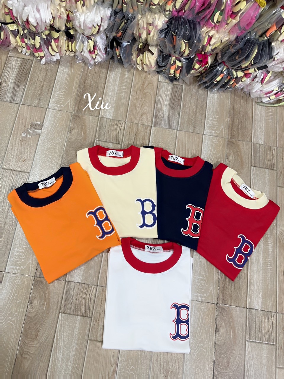 Áo thun Babytee dáng ôm phối viền chữ nổi