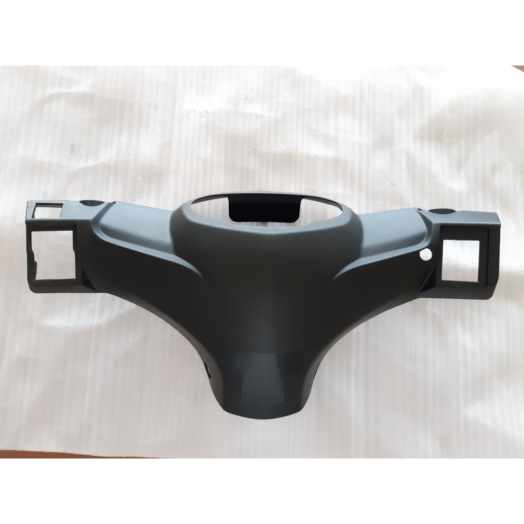 Ốp đầu sau / nắp sau / gáy sirius fi, chính hiệu yamaha motor vn