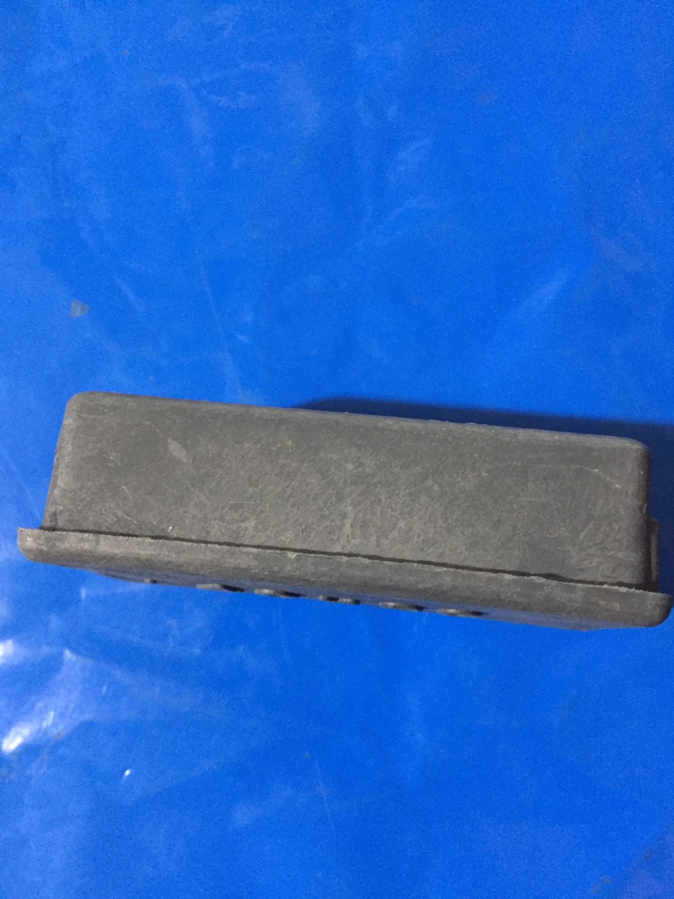 Nắp bịt  nhựa trong cho sắt hộp vuông 40x80mm, bộ 200 Nắp chụp nhựa; nút bịt nhựa; đầu chụp nhựa;