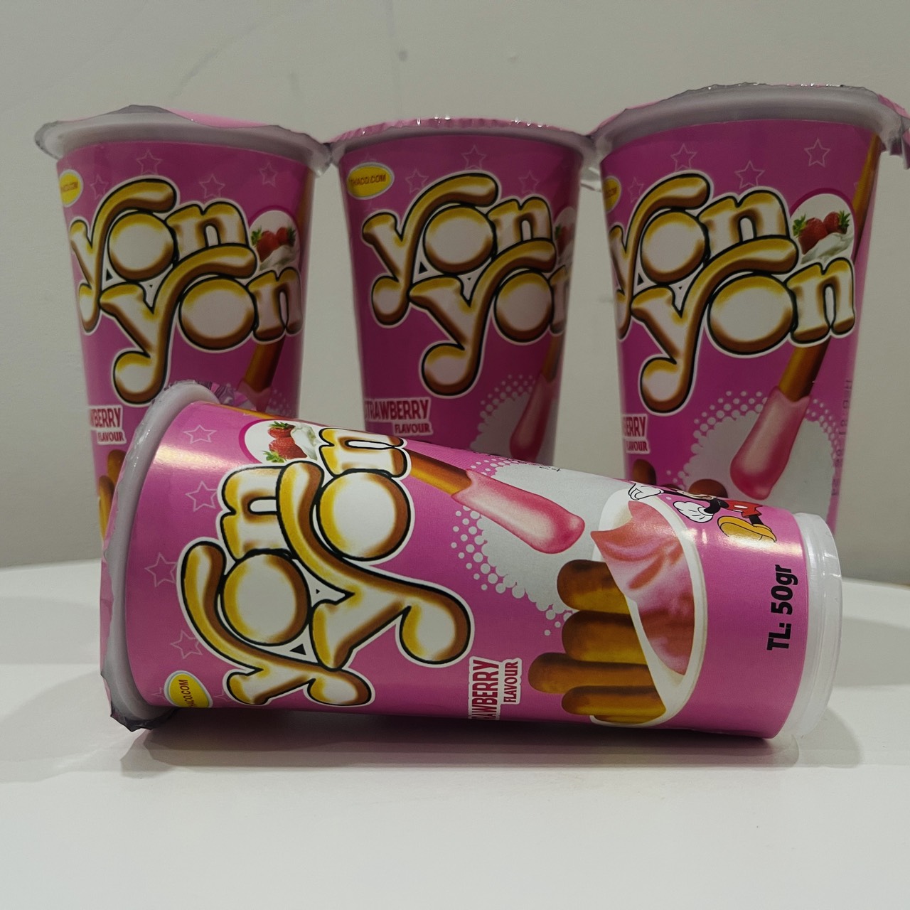 1 Hộp Bánh Que Chấm Socola Yon Yon / Bánh que chấm kem Yon Yon