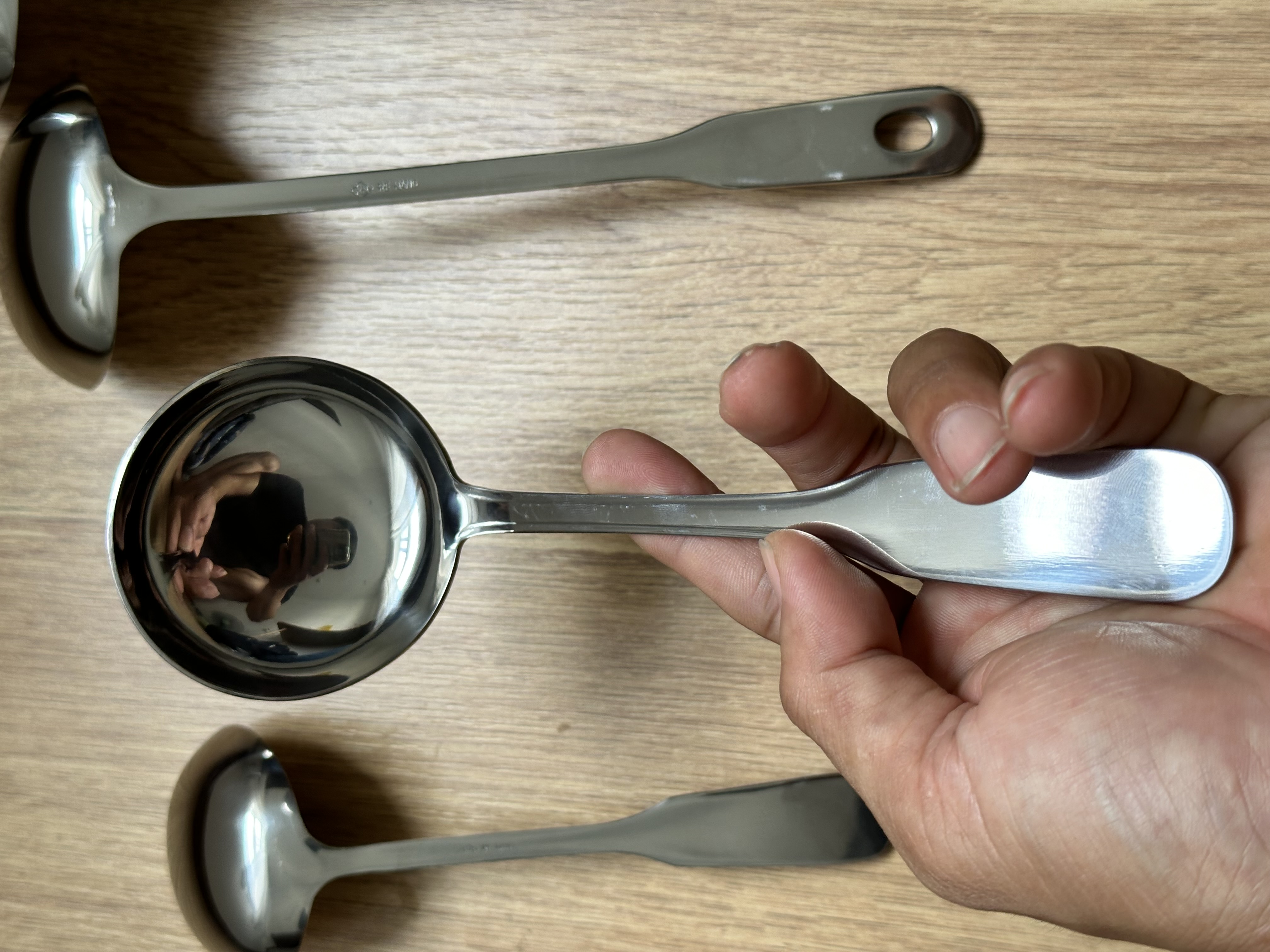 Stainless steel high quality ladle patch, very thick brand name re hang ao dai for restaurant, hot pot patch, thick stainless steel handle ladle