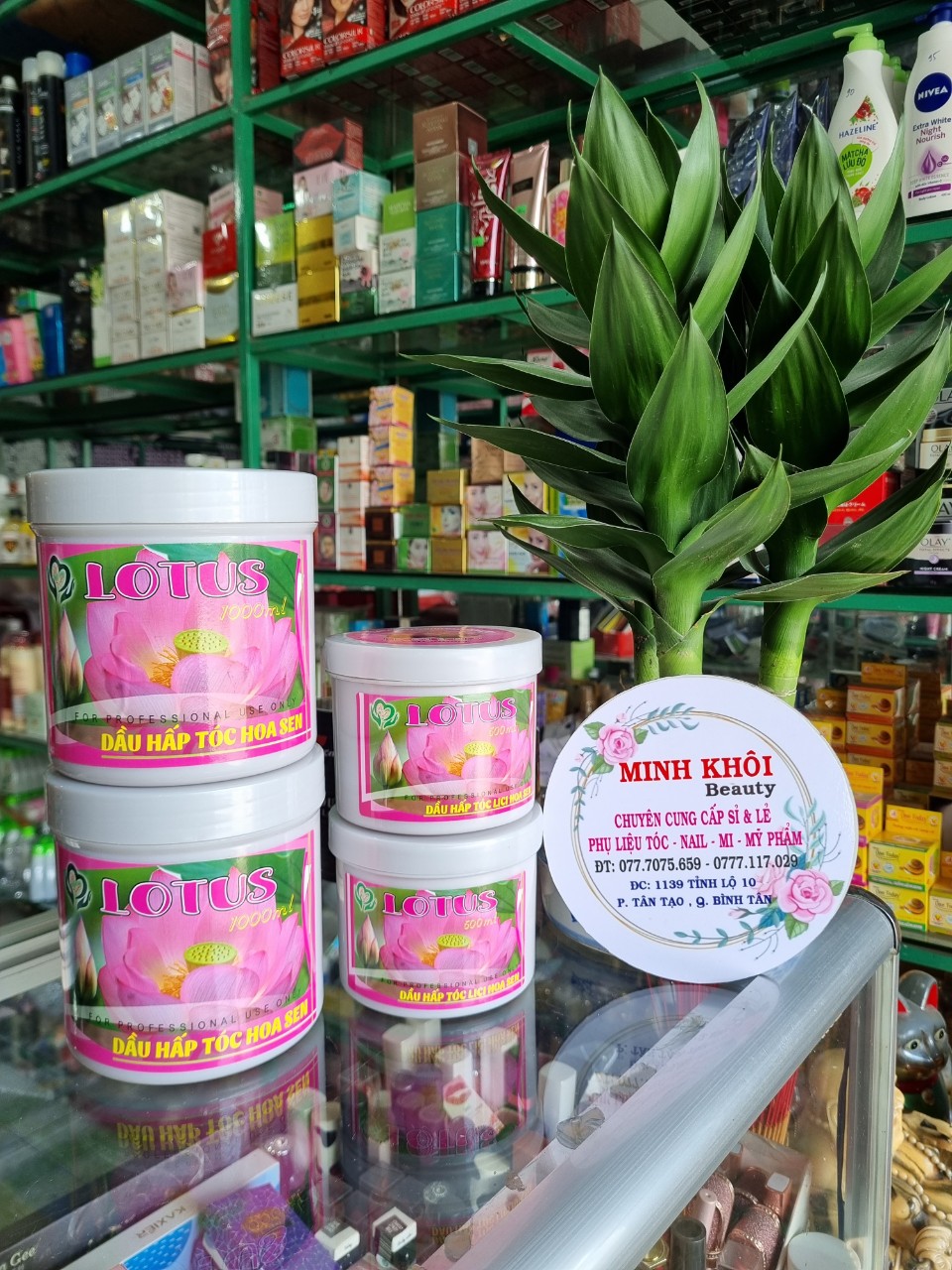 HẤP DẦU TÓC MỀM MƯỢT HƯƠNG HOA SEN 1000ML VÀ 500 ML