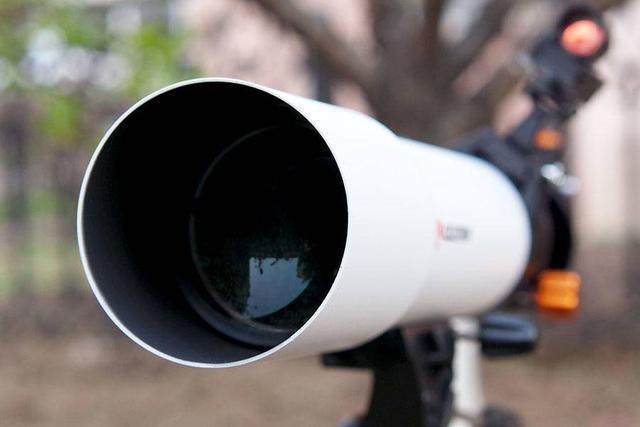 Kính thiên văn khúc xạ Celestron SCTW80
