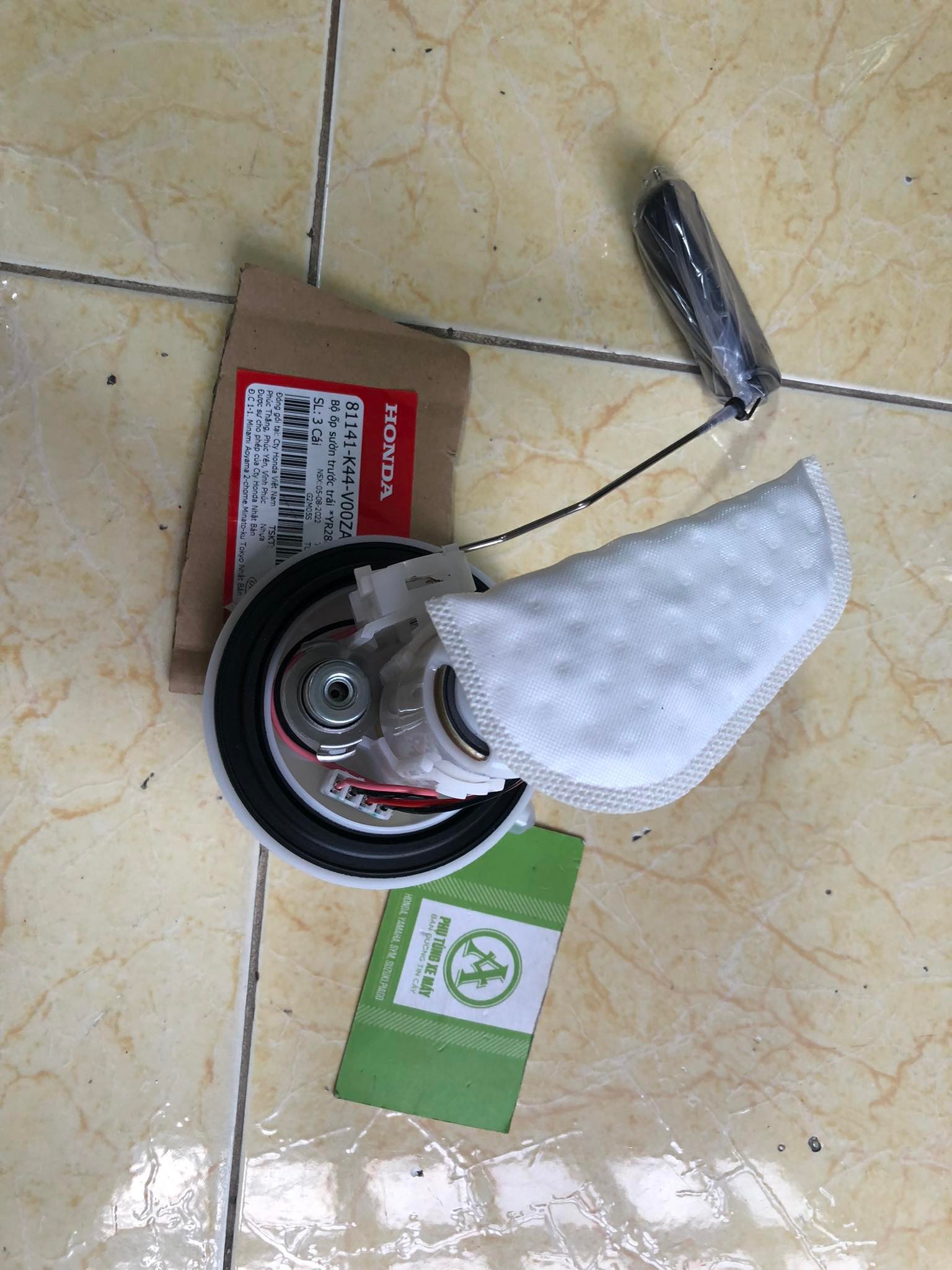 BƠM XĂNG LEAD 110 / SCR 4 chân