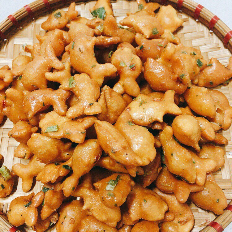 BÁNH CÁ MẮM HÀNH 500G - đồ ăn vặt