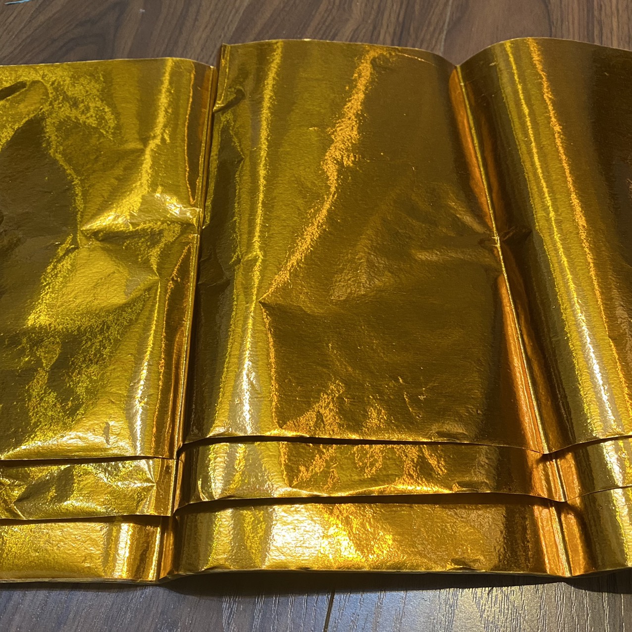 Giấy trang kim bọc cốt kích thước 26x42cm