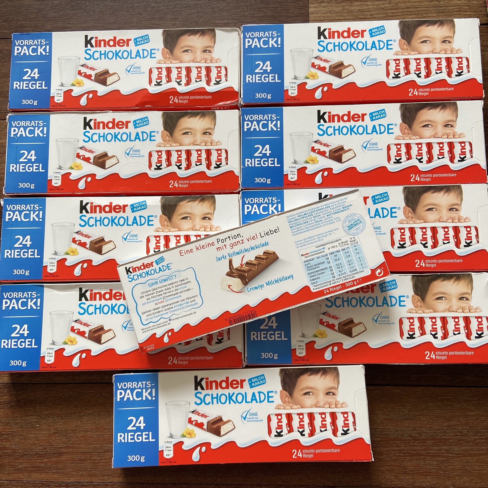 Socola Kinder - SET 05 Hộp kẹo 8 thanh, 5*100gr