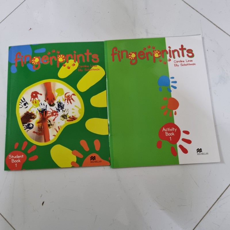 Bộ Finger Prints 1 ( bộ 2 cuốn ) cho bé tập làm quen với tiếng anh