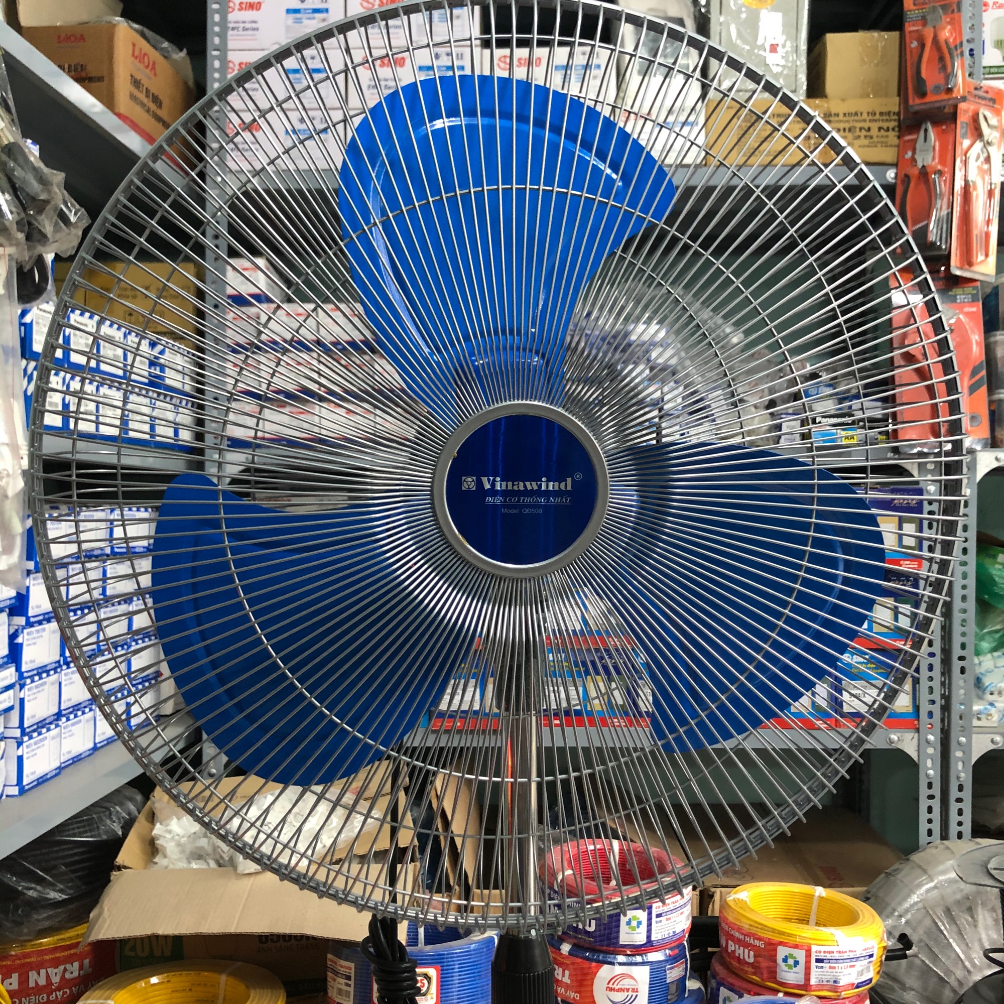 Quạt đứng cánh 500mm Vinawind QĐ500