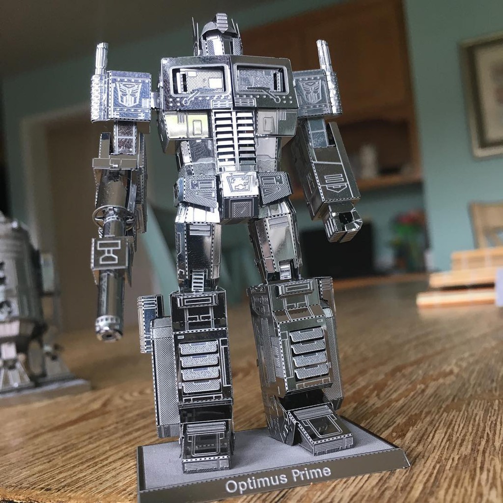 Mô hình 3D kim loại lắp ráp Optimus Prime [Chưa lắp]
