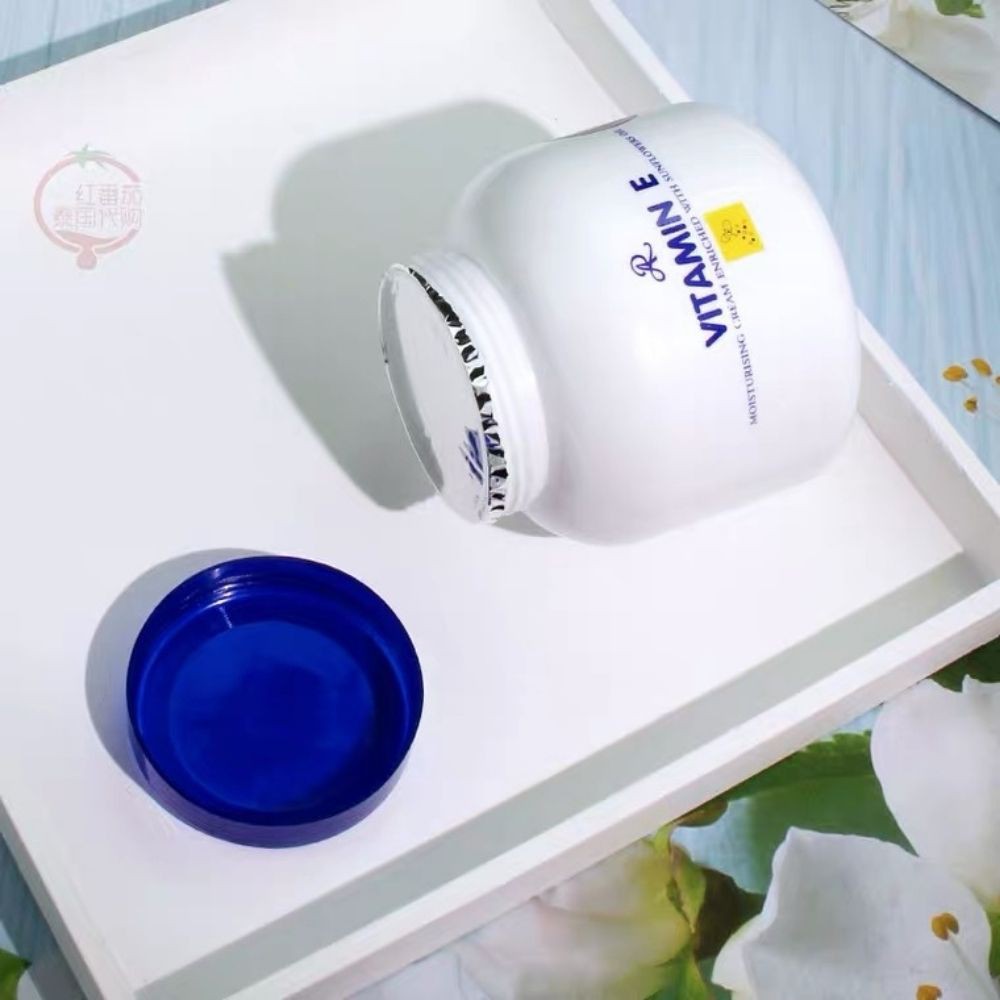 Kem Dưỡng Ẩm Thái Lan Vitamin E Aron 200gr