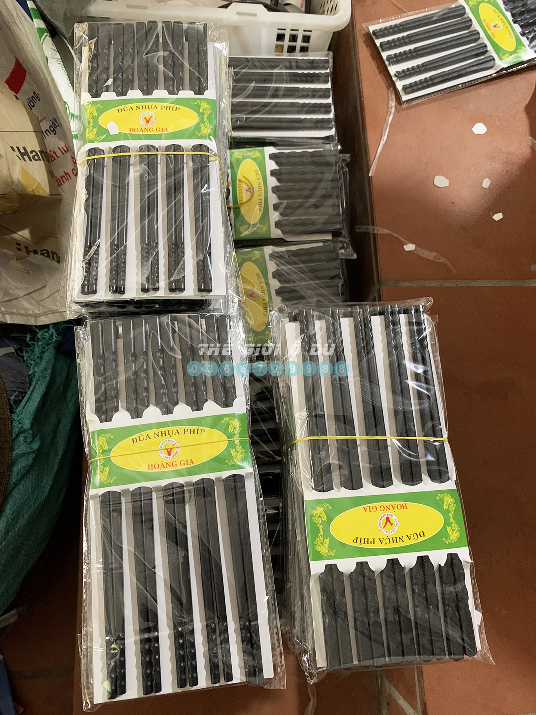 10 đôi đũa nhựa phíp đen cao cấp
