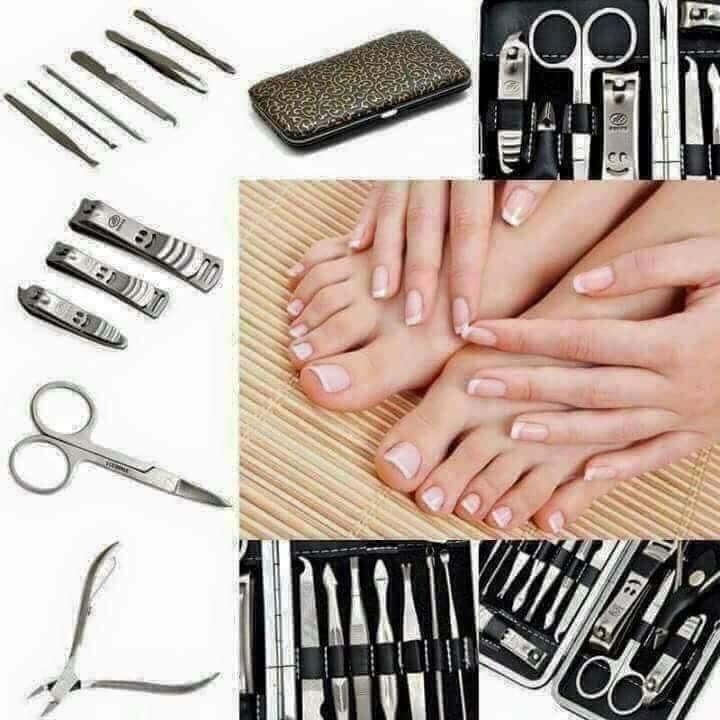 Bộ bấm móng tay 12 món tiện dụng
