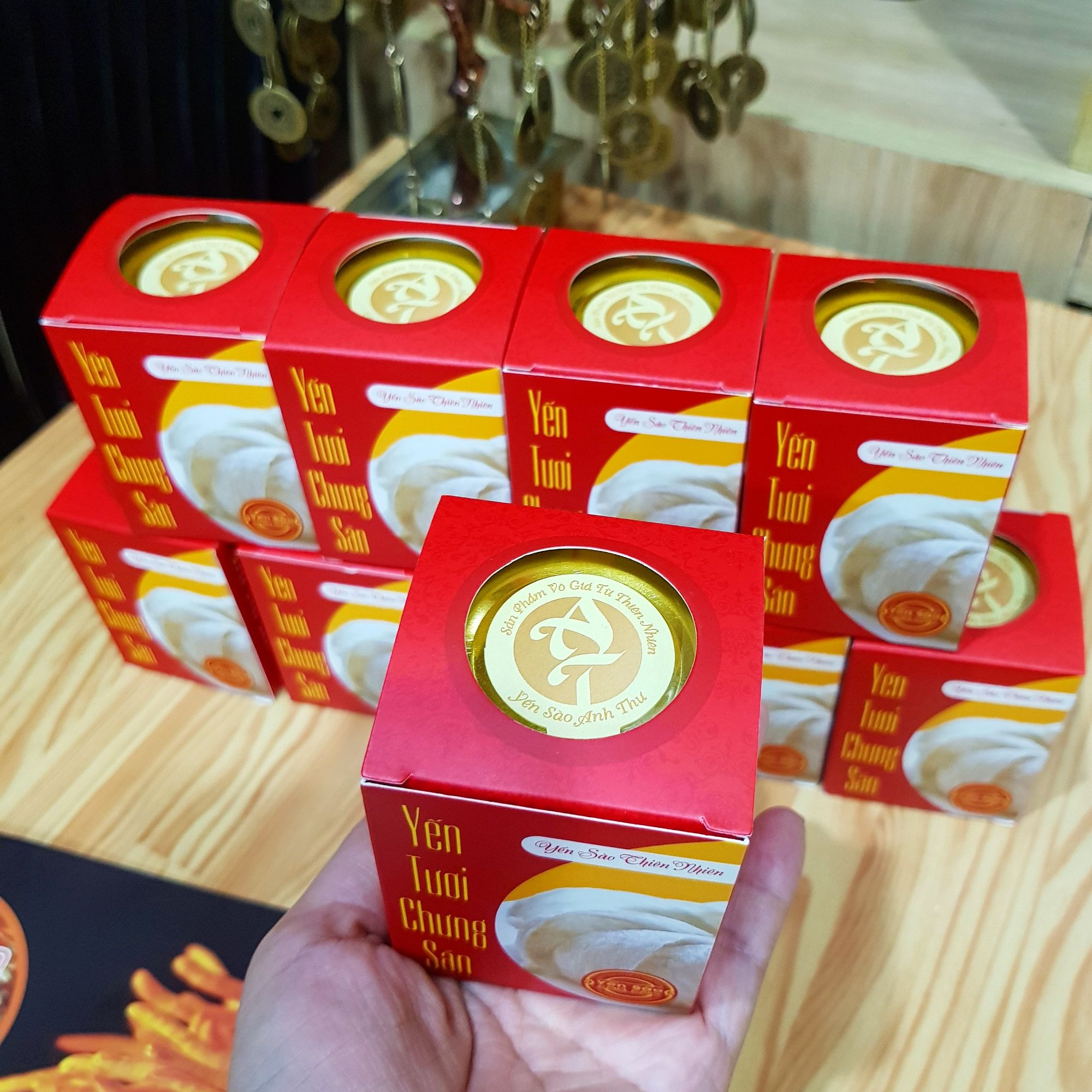 Yến chưng tứ vị.