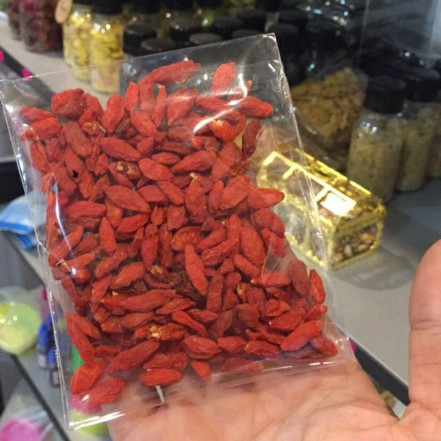 Kỉ tử loại đẹp 100gr dùng pha trà,  hàng xịn