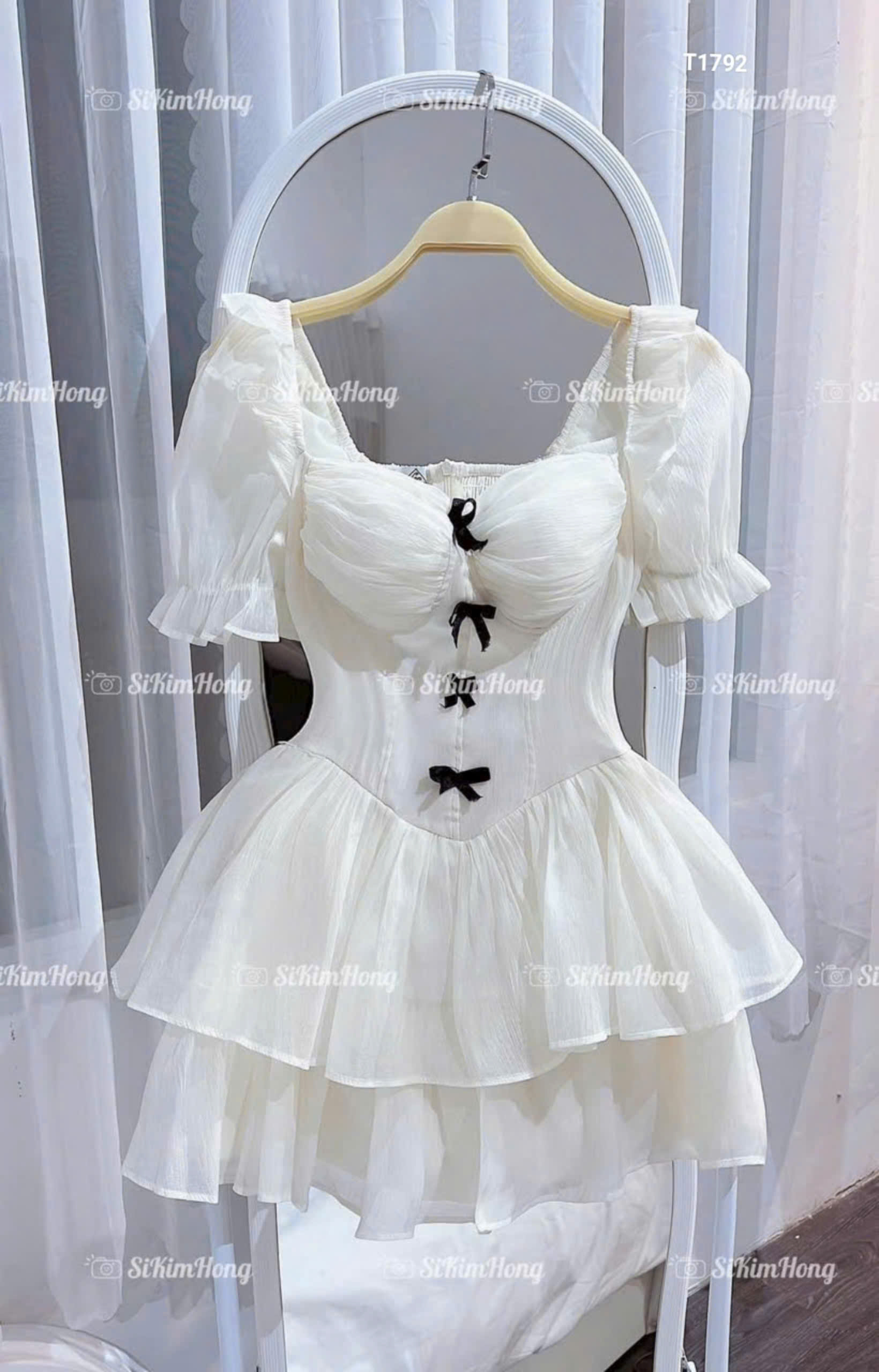 Đầm tay phồng kết nơ 2 tầng có mút ngực có lót tơ nến T1792