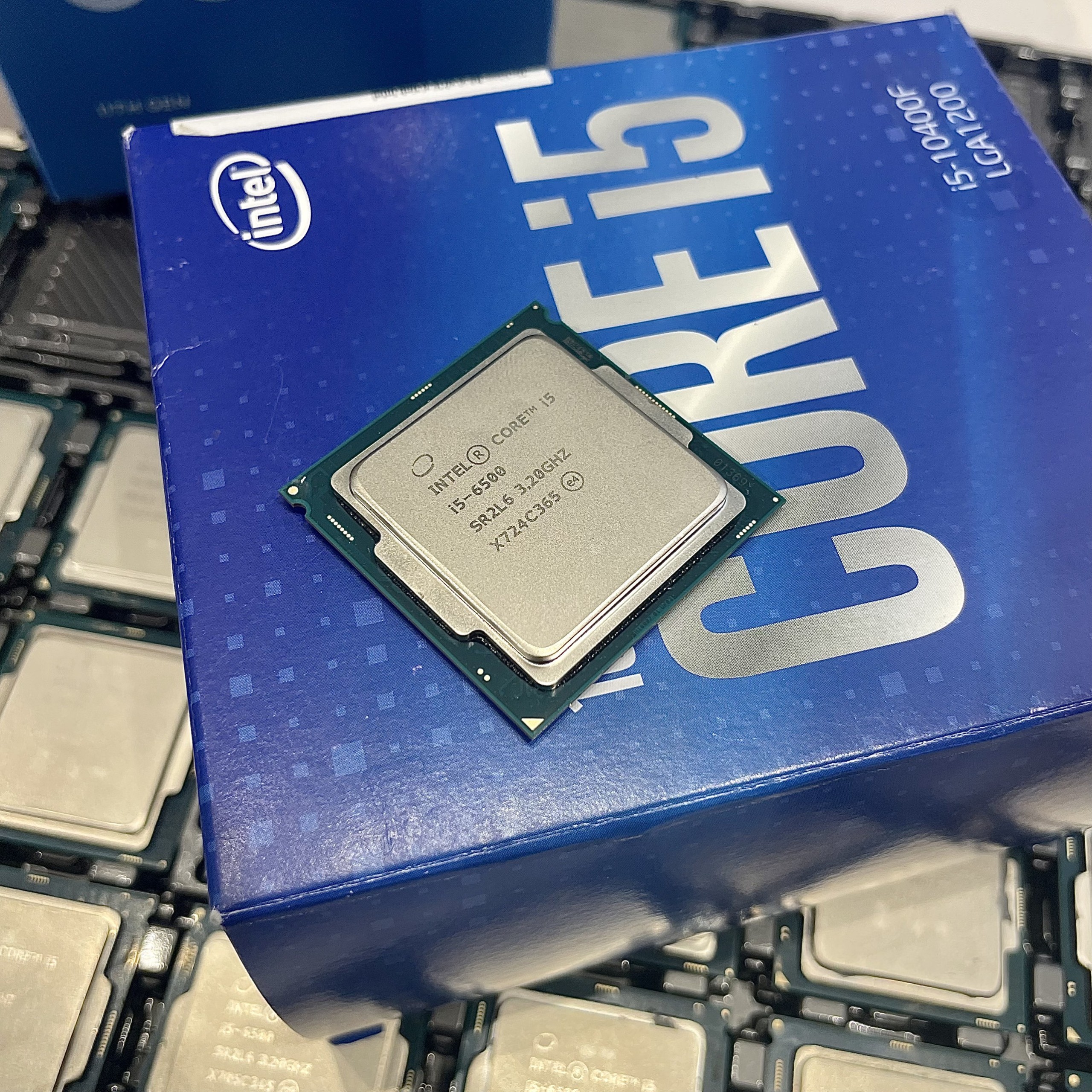 Bộ vi xử lý Intel CPU Core i5-6500 3.20GHz ,65w 4 lõi 4 luồng, 6MB Cache Socket Intel LGA 1151. Hàng tháo máy