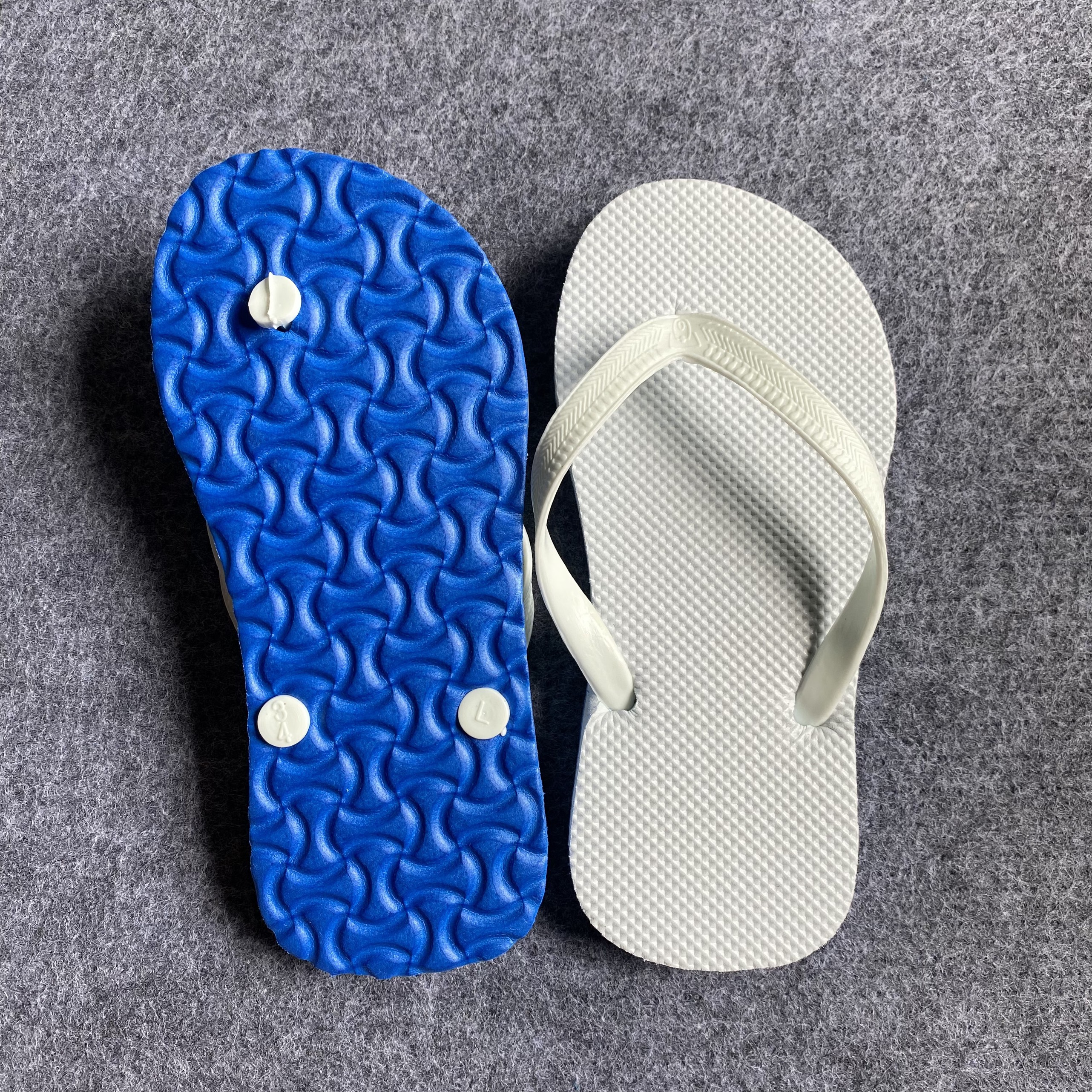 Dép xốp đi trong nhà cho bé