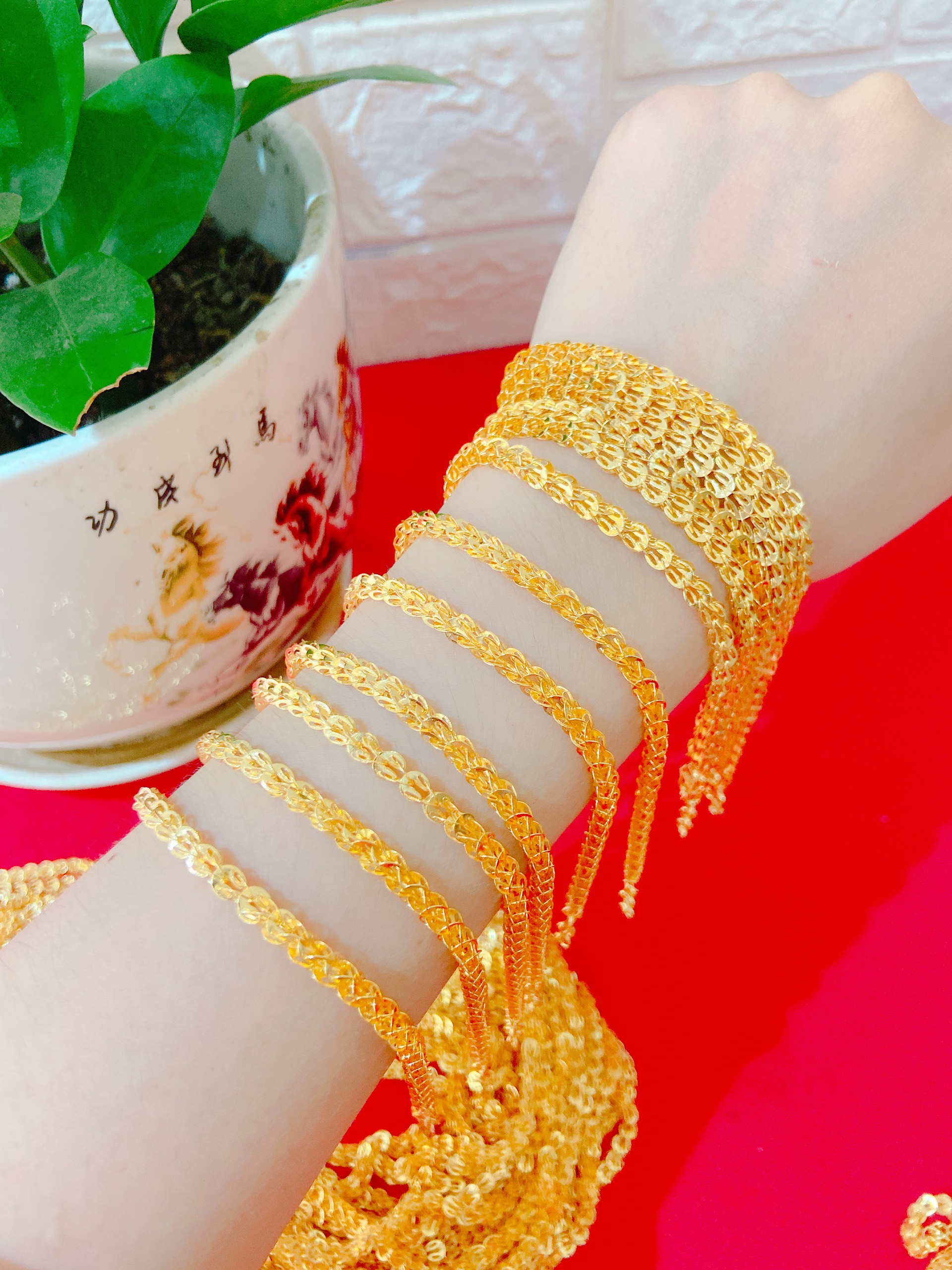 Lắc tay đuôi phụng vàng non dành cho nữ
