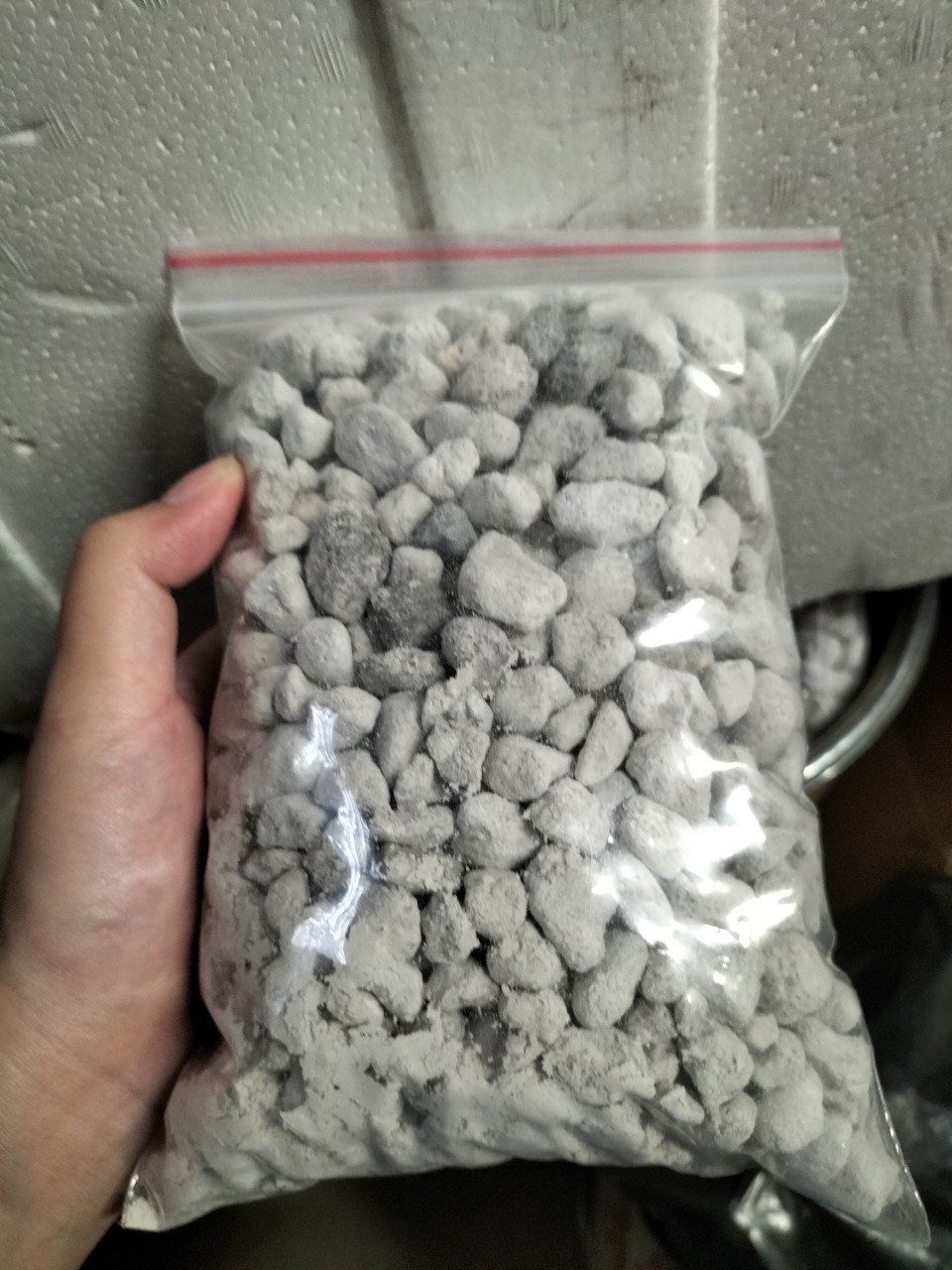 Vật liệu lọc Matrix chính hãng Seachem ( hủ 100g - túi 500g - 1 Lít)
