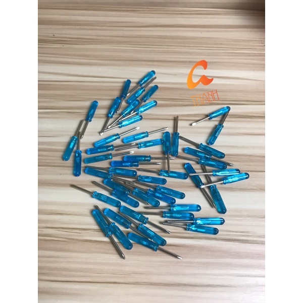 [HCM]Tua vít siêu nhỏ 4 cạnh đầu 2mm