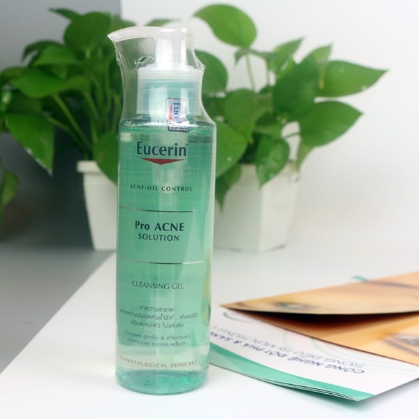 Gel rửa mặt Eucerin ProAcne Cleansing Gel 200ml
