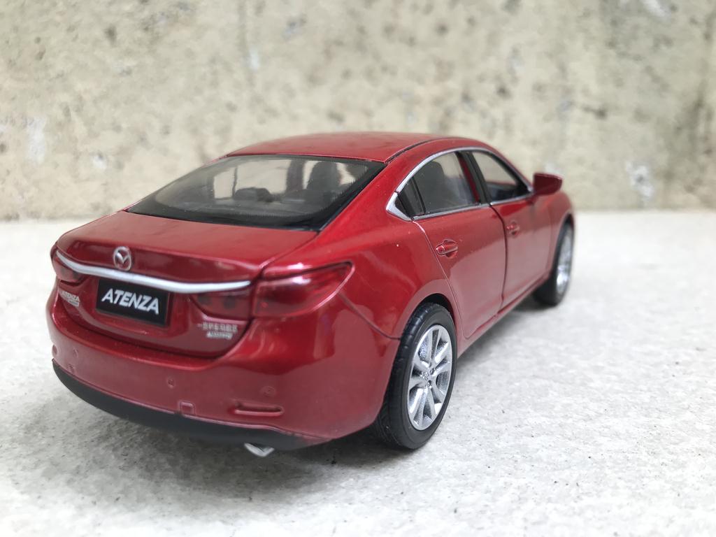 [HCM]Mô hình xe ô tô MAZDA 6 - 1:32
