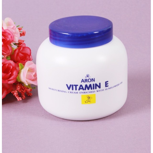 [HCM]Kem Dưỡng Ẩm Vitamin E Aron Thái Lan 200G