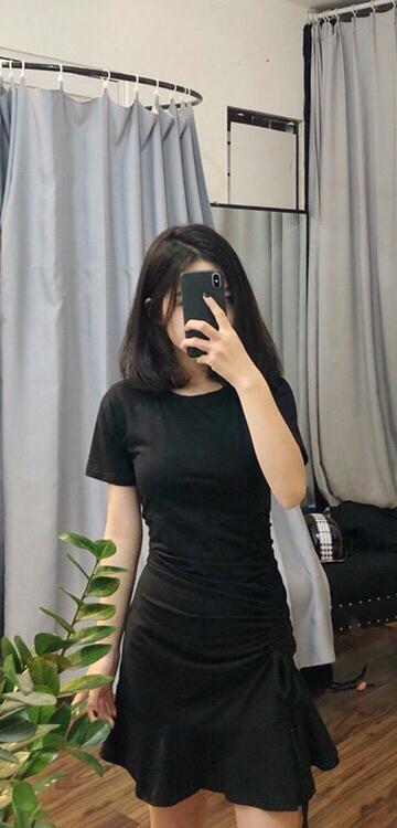 Đầm Rút bên Đuôi Cá