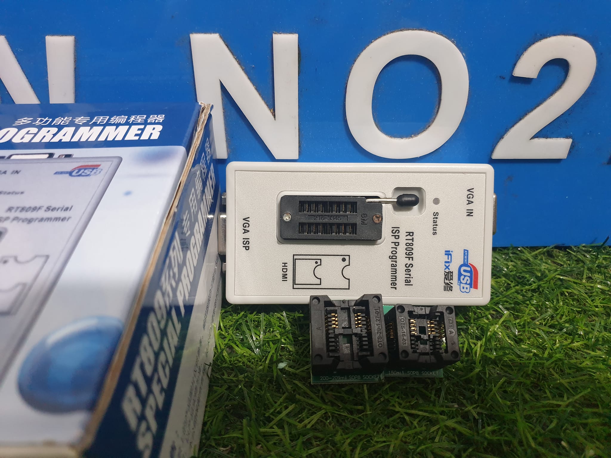 Máy chép ROM MINI PRO RT809F  chưa có đế nạp -