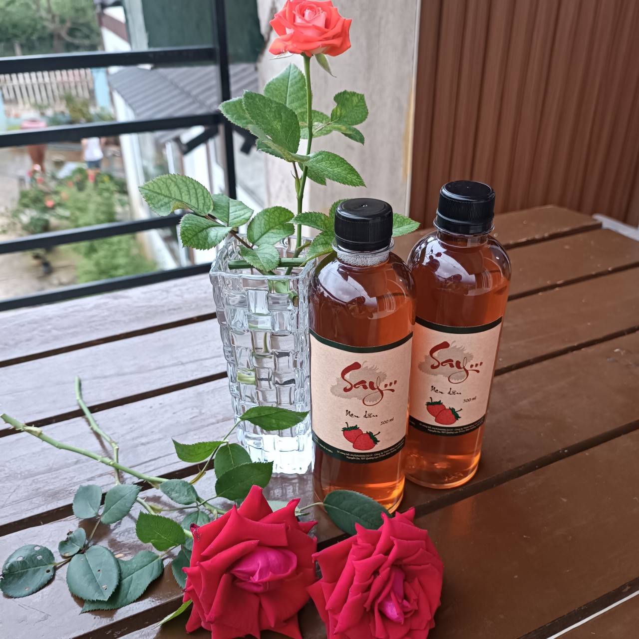 Men Dâu Tây Đà Lạt tự nhiên chai 500ml