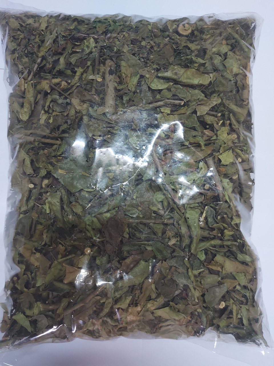 LÁ XẠ ĐEN/ XẠ ĐEN