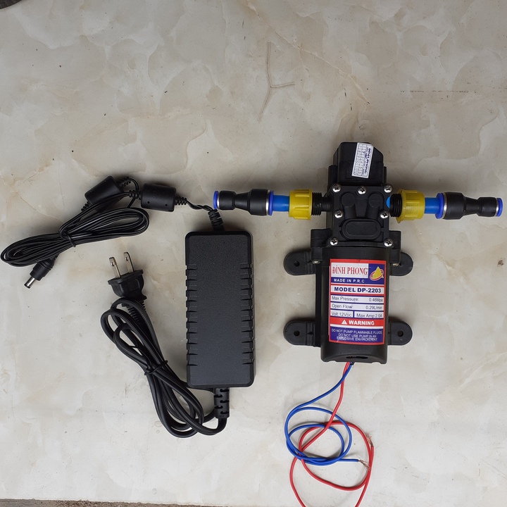 Bộ máy bơm tăng áp mini tự động ngắt 12v kèm nguồn + 2 đầu chuyển ra ống 8mm | máy bơm 12v tăng áp lực nước tự động ngắt | máy bơm tăng áp lực nước mini | máy bơm tăng áp | máy bơm tăng áp mini 12v | máy bơm mini 12v phun sương