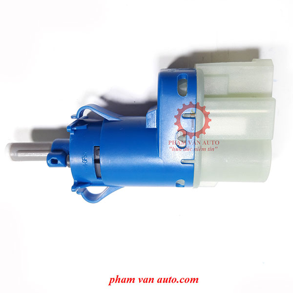 Công tắc chân phanh đèn dừng màu xanh mã 9c199c872aa ford transit chính hãng phạm văn auto