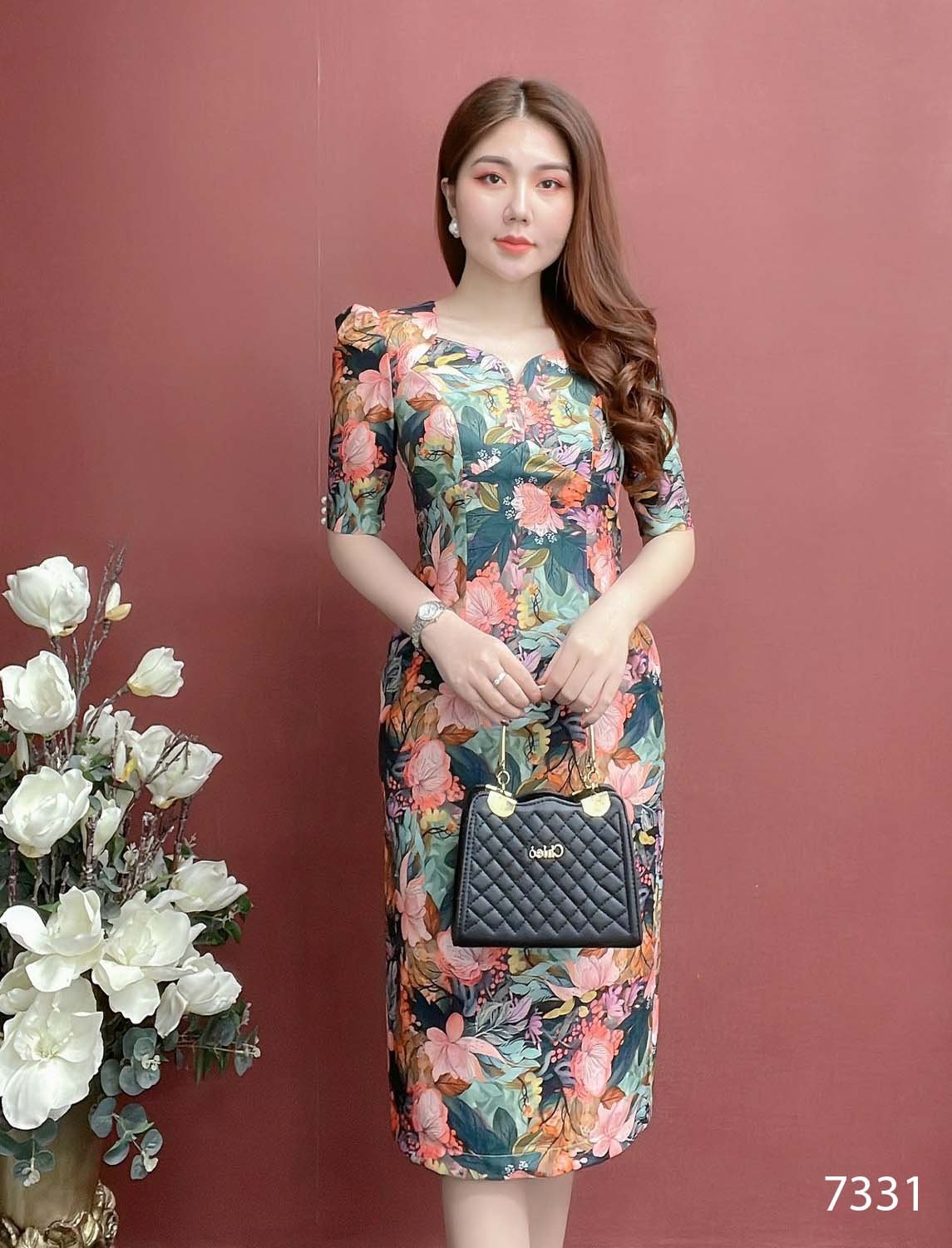 Đầm emy em7331 suông cổ lục giác