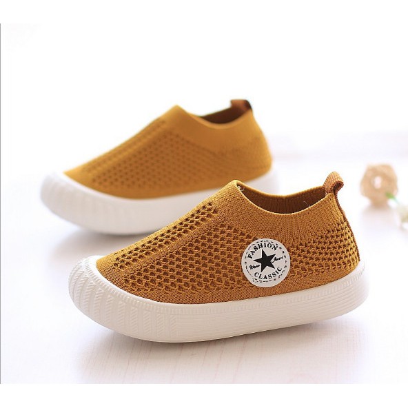 Giày thể thao bé trai, bé gái 1-5 tuổi