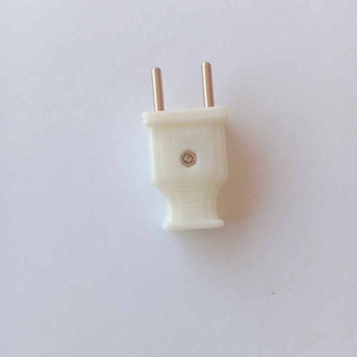 2 PHÍCH CẮM ĐIỆN VINAKA