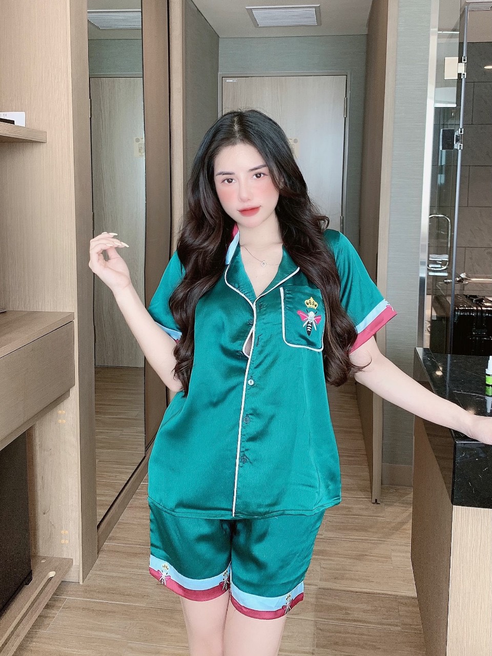 Đồ bộ ngủ mặc nhà lụa satin thiết kế óng mịn