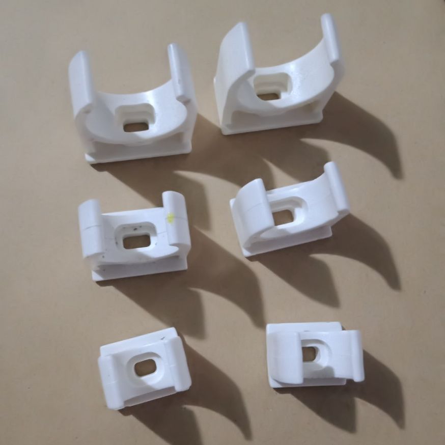 Kẹp đỡ ống gen điện phi 16, 20 ,25